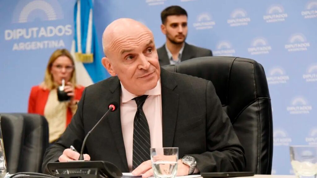 COMUNICADO DEL FRENTE PRIMERO JUJUY AVANZA SOBRE LA RENUNCIA DE ESPERT» Es la consecuencia de un gobierno que se quedó sin límites, sin control y sin rumbo”