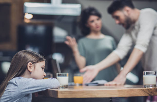 Manual del antiplan: cómo celebrar el hambre y llamarlo “triunfo” 2 familia y conflictos1