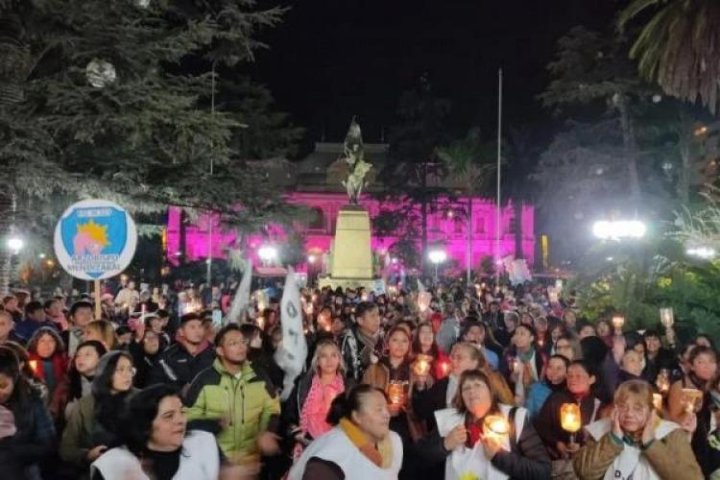Elecciones 2025. Análisis y tareas de la clase trabajadora ante un régimen jujeño golpeado con violeta 1 foto maestras reforma d1920