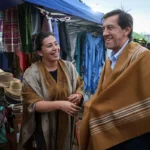 El Gobernador acompañó a los emprendedores de la Expo Raíces 2025