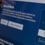 El gobierno está desesperado: va por el monotributista para tapar el agujero de un modelo que no funciona.