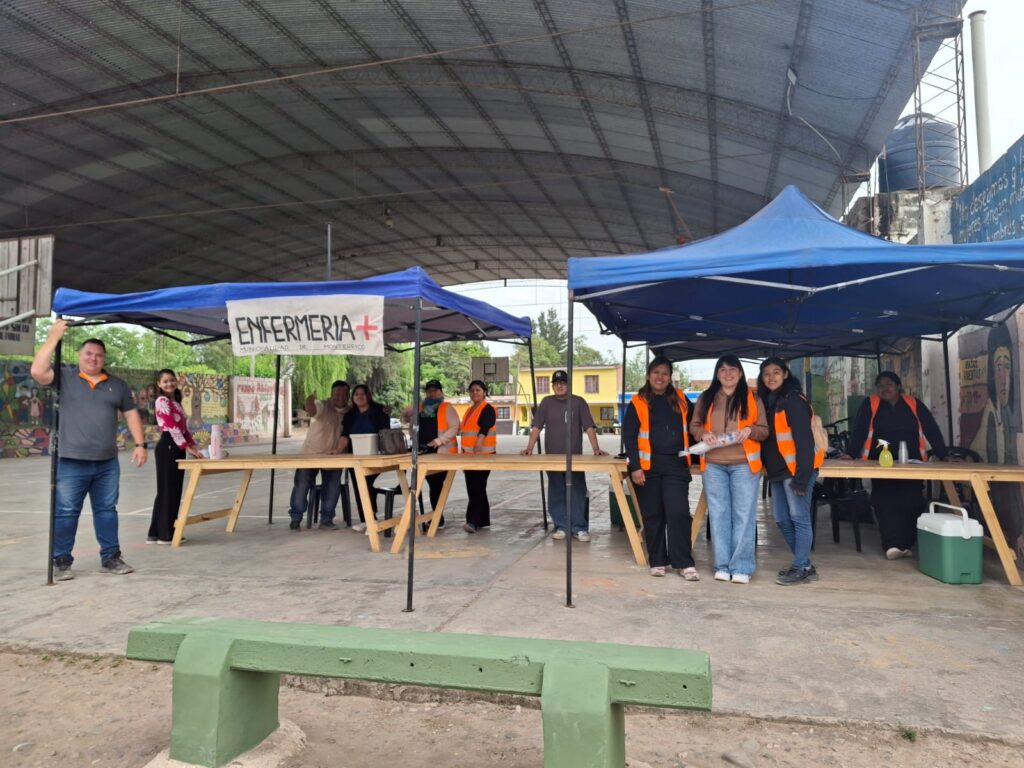 Monterrico honra a sus ausentes: Moreira acompañó a las familias en el Día de los Fieles Difuntos 5 WhatsApp Image 2025 11 02 at 10.48.44