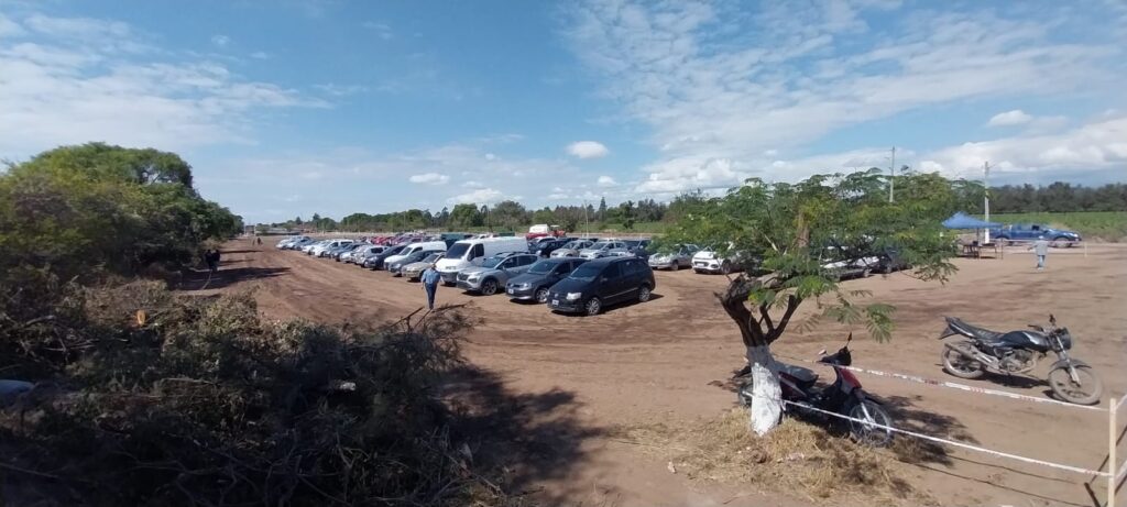 Monterrico honra a sus ausentes: Moreira acompañó a las familias en el Día de los Fieles Difuntos