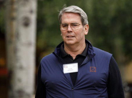 La embajada manda, la Rosada obedece: Argentina bajo administración externa mientras el pueblo paga la crisis