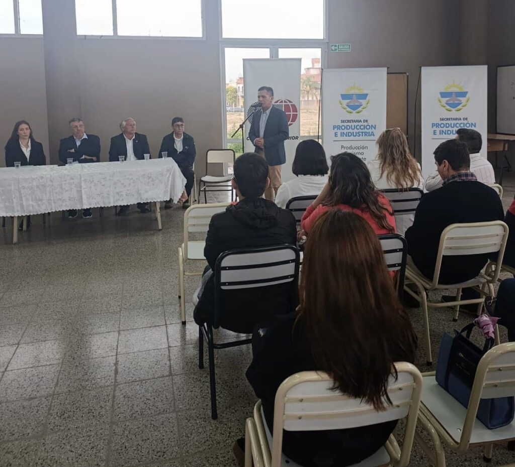 Perico y Antofagasta avanzan en la exportación de agroalimentos