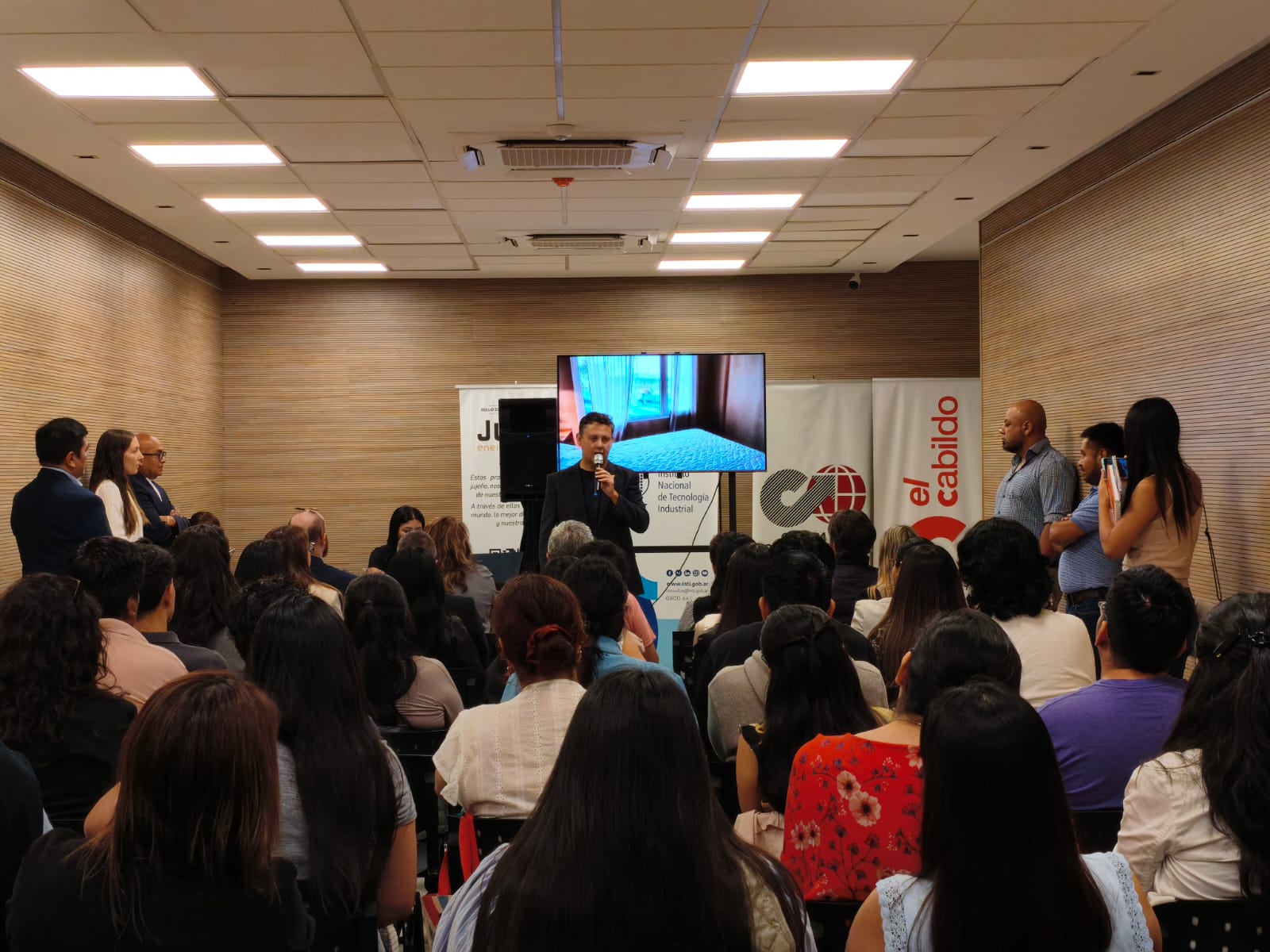 WhatsApp Image 2025 12 10 at 18.05.14