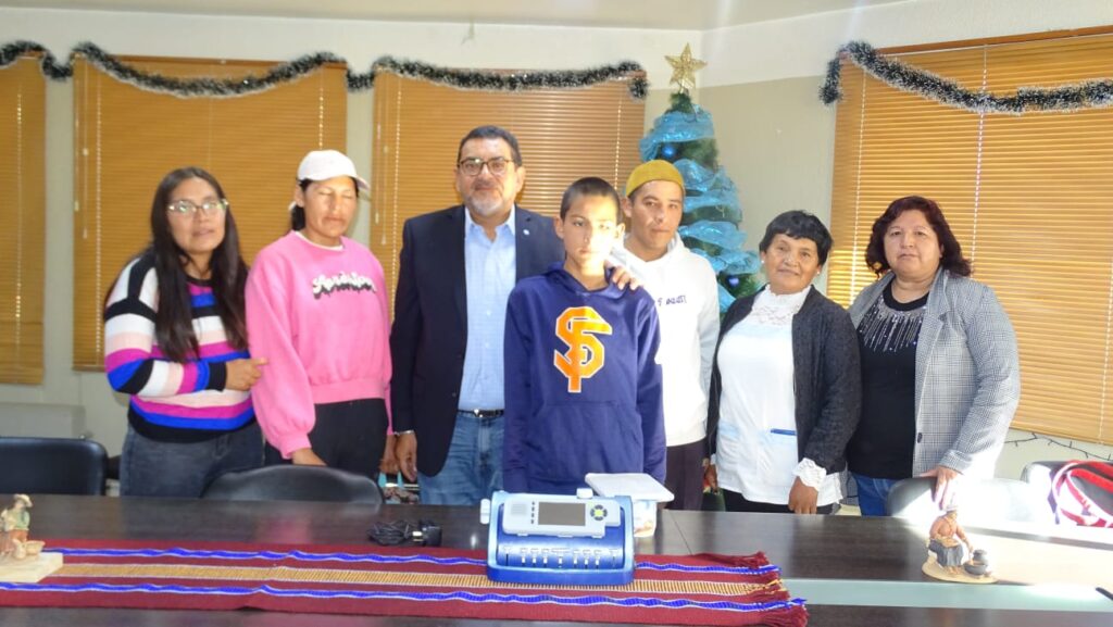 Un nuevo mundo de letras para Fabricio: el municipio entregó una máquina Braille y ratificó el valor de un Estado presente