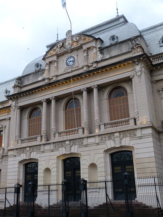 Jujuy en la cornisa: Sadir mendiga fondos a Milei mientras pierde poder y autonomía fiscal