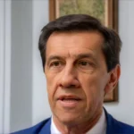 Sadir habla de cambiar el gabinete, pero el problema es mucho más grave que un par de sillas