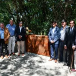 «Es un lujo y un gusto compartir con ustedes», señaló Sadir al inaugurar la plazoleta La Peña de «El Algarrobo»