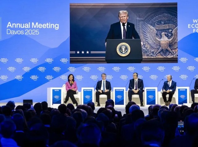 Trump en Davos: el “mundo tarifado” y la doctrina del territorio — cuando la seguridad es el nuevo pretexto para repartir el mapa