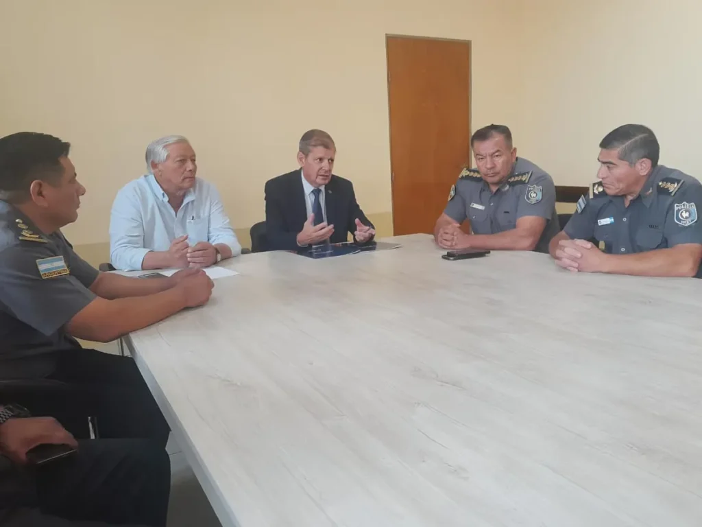 Convenio entre Seguridad y Perico: la Policía operará el Centro de Monitoreo 911