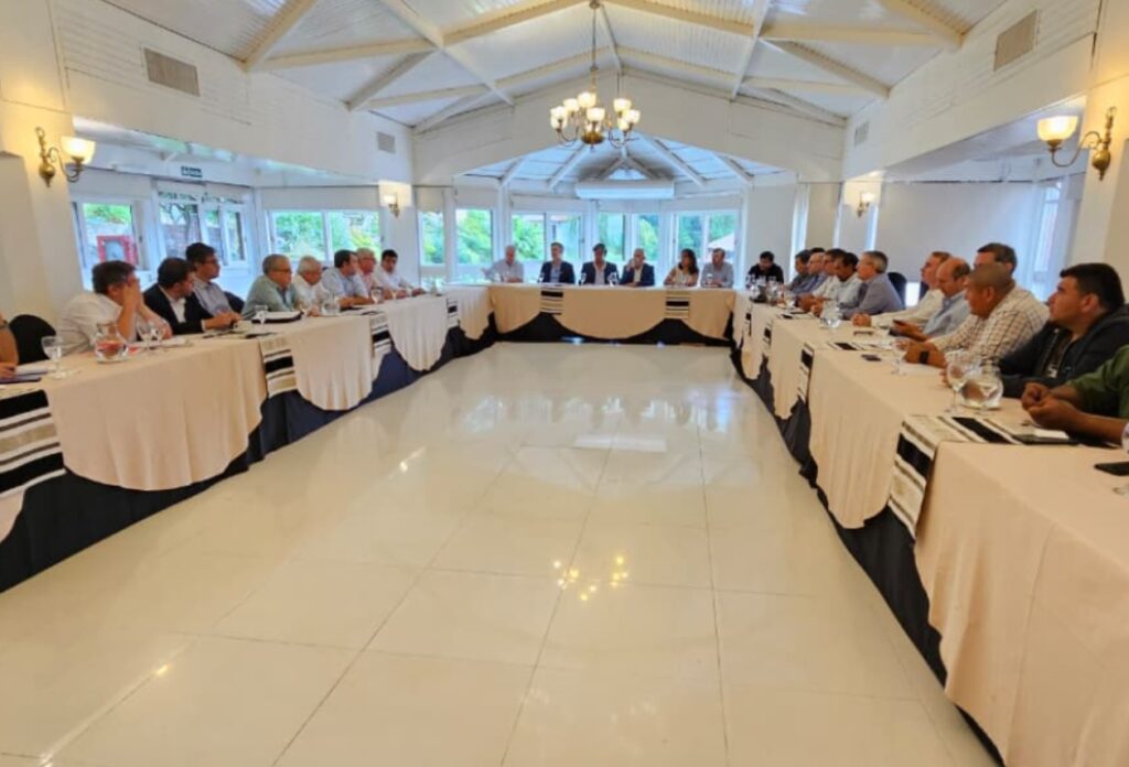 La pulseada por el precio del tabaco entró en tiempo suplementario y el Norte se juega su oxígeno productivo 2 WhatsApp Image 2026 02 13 at 14.20.26