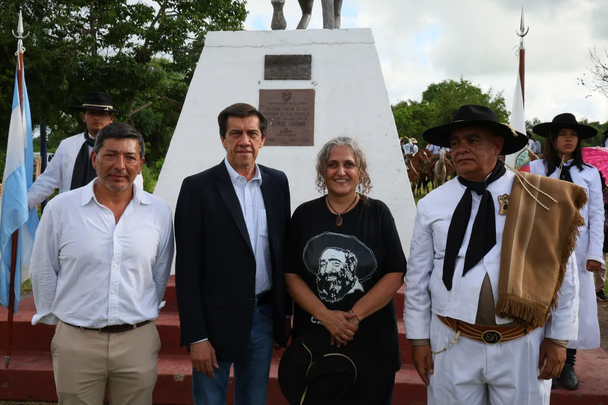 cabalgata gaucha honor cafrune sadir partipico del homenaje el carmen